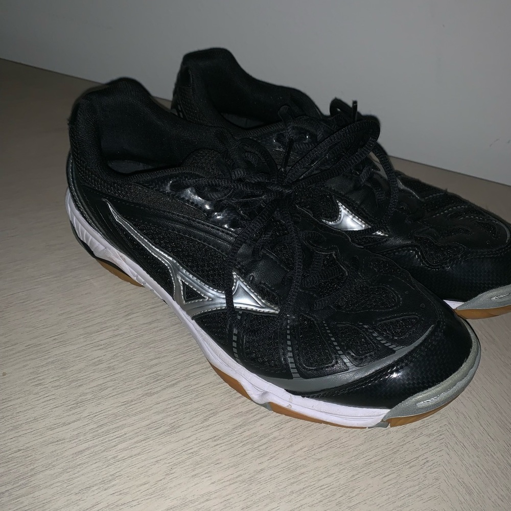 Mizuno Volleyball Shoes